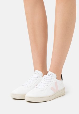 VEGAN V-10 - Trainers - white/petale/black