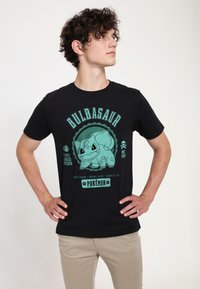 Pokemon POKÉMON COLLEGIATE BULBASAUR - T-shirts print - black