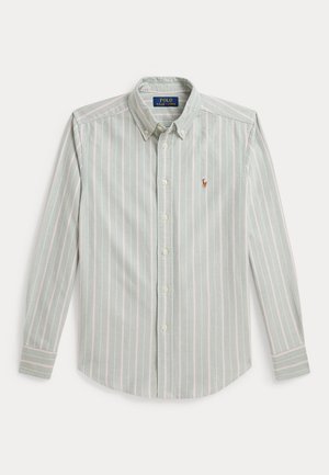 Langærmet Polo Ralph Lauren skjorte med knapper, blege grønne og hvide lodrette striber og broderet logo på brystet.