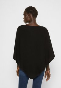 Davida Cashmere TRIANGLE PONCHO - Cape - black