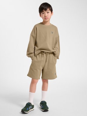 Hummel JUMP BOXY UNISEX - Shorts - silver mink