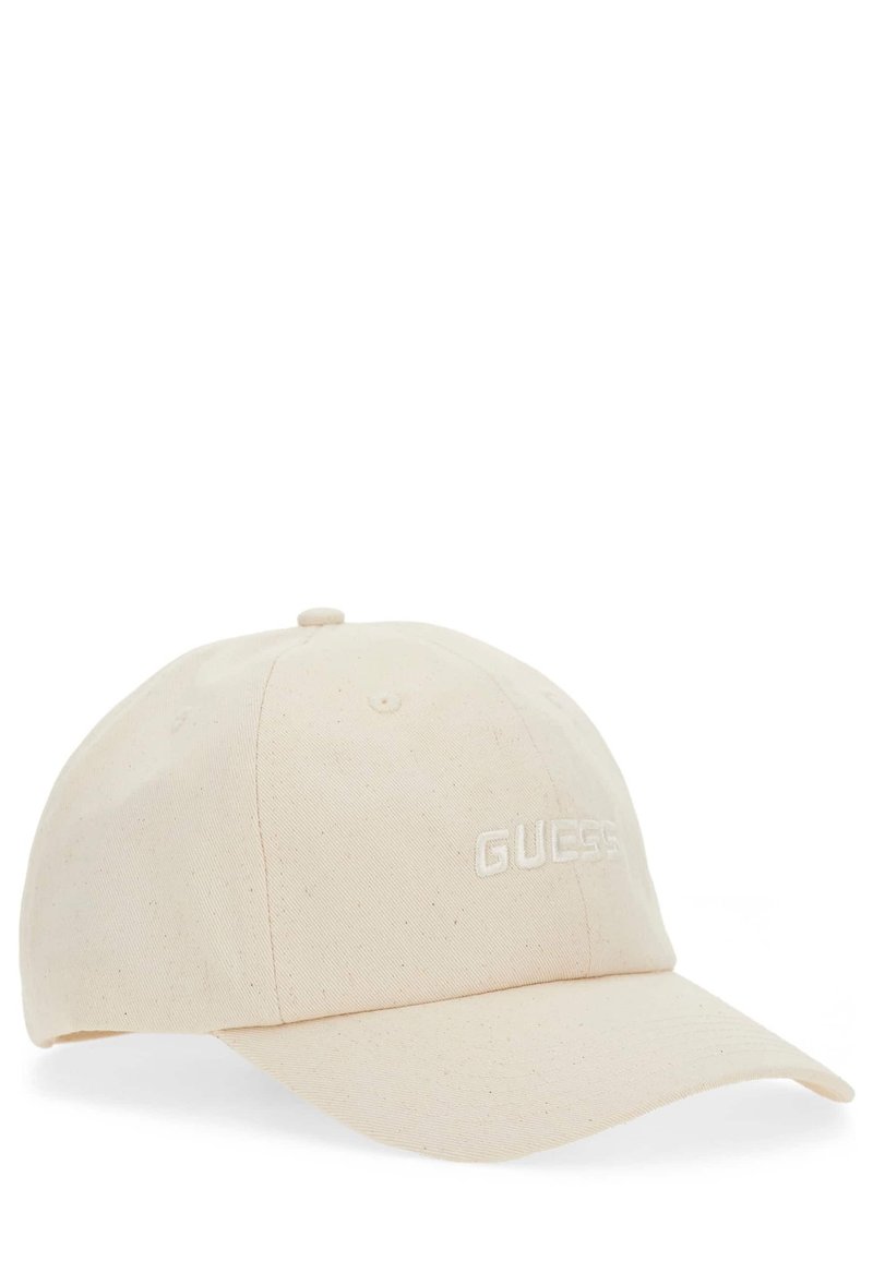 Casquette de baseball en coton beige avec un logo brodé, visière incurvée et œillets de ventilation. Elle dispose d'une sangle ajustable classique à l'arrière.