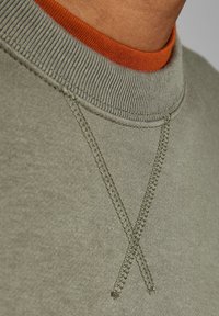 Jack & Jones Sudadera - dusty olive