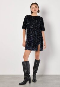 Apricot - Sukienka koktajlowa