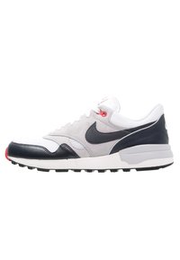 Nike Sportswear Sneakers - white