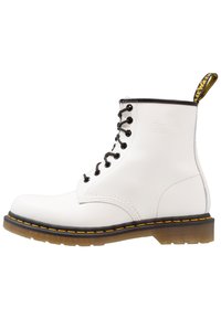 Dr. Martens - 1460 8 EYE  - Snørestøvletter - white Miniaturebillede 1