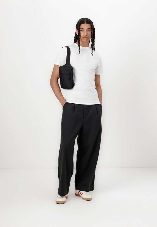 OLIVER PLEATED - Trousers4