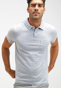 Pier One by Zalando - Polo shirt - light blue melange Thumbnail Image 1