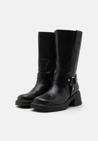 Vagabond Platåstövlar - black