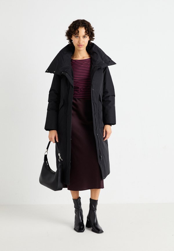 VMRIKKE LONG COAT - Down coat4
