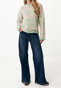 Mexx Stickad tröja - off-white