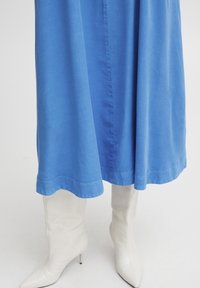 b.young BYLUMA - Vestido informal - ibiza blue