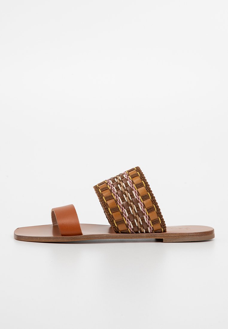 Pollini Muiltjes bruin