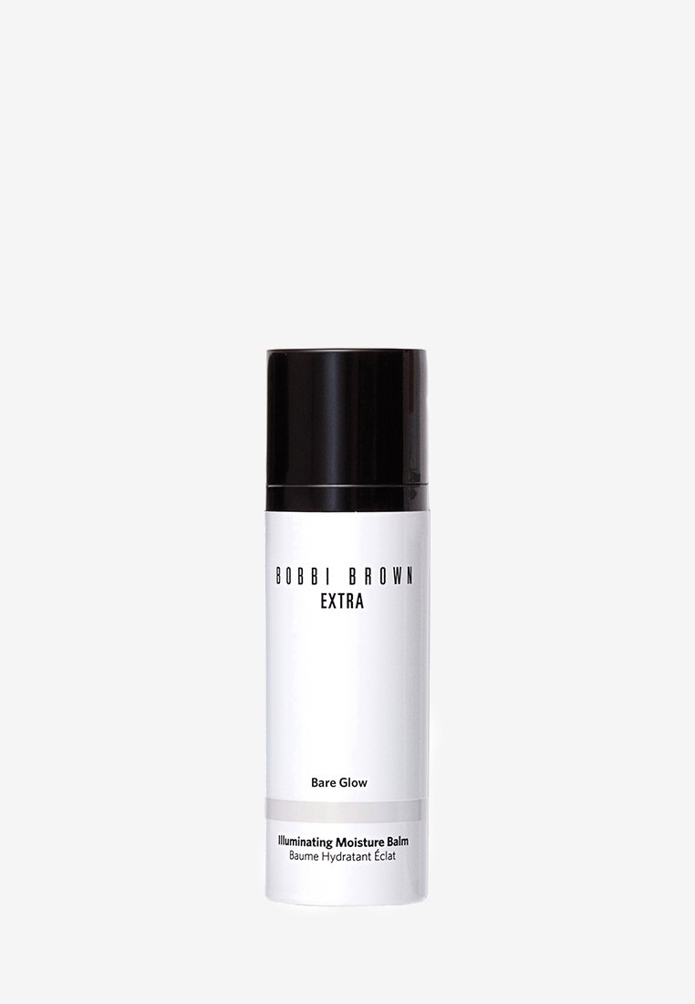 Bobbi Brown Extra Illuminating Moisture Balm i en hvit sylinderformet flaske med et svart lokk, med minimalistisk tekst og en klar etikett.