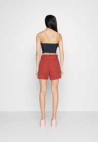 JDY Shorts - red