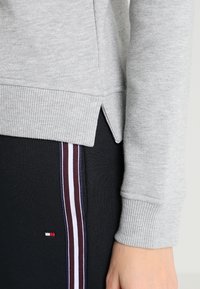 Tommy Hilfiger Sweater - light grey