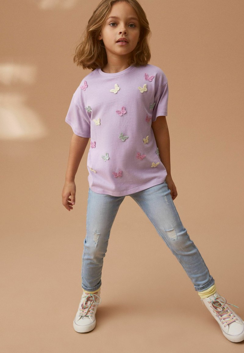 Next REGULAR FIT - Camiseta estampada - lilac purple