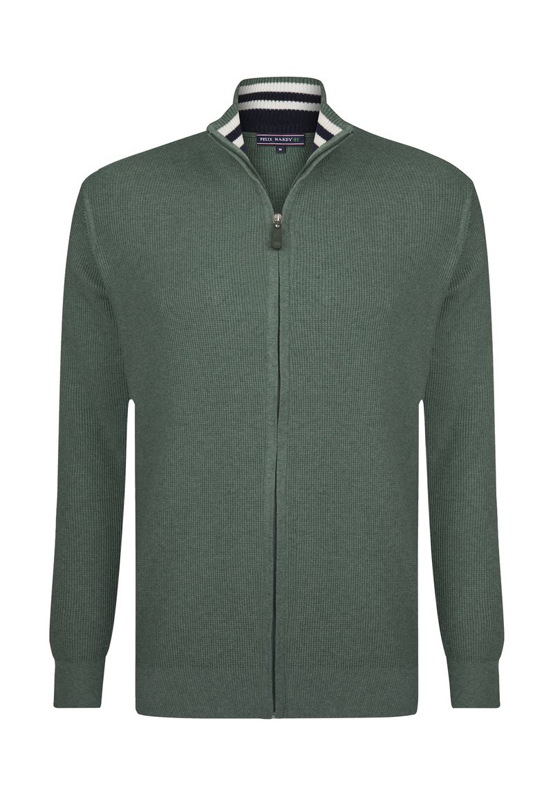 Grüner Zip-Up-Pullover mit gerippter Textur, gestreiftem Kragen in Marineblau und Weiß, langen Ärmeln und geradem Schnitt.