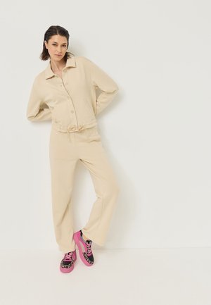 Tamaris, Sportcipő - pink multi