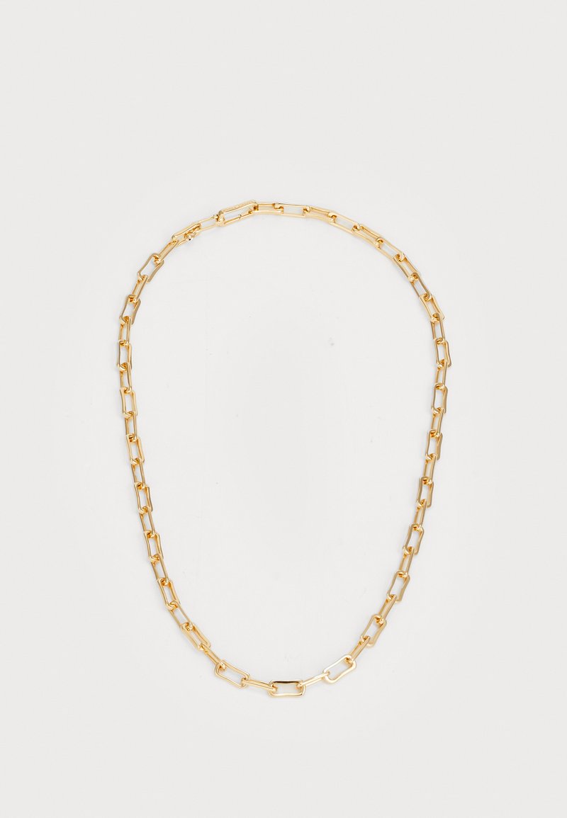Χρυσή αλυσίδα κολιέ φτιαγμένη από επιμήκεις κρίκους με λεία επιφάνεια, εμφανίζοντας ομοιόμορφο σχέδιο και μινιμαλιστική σχεδίαση.