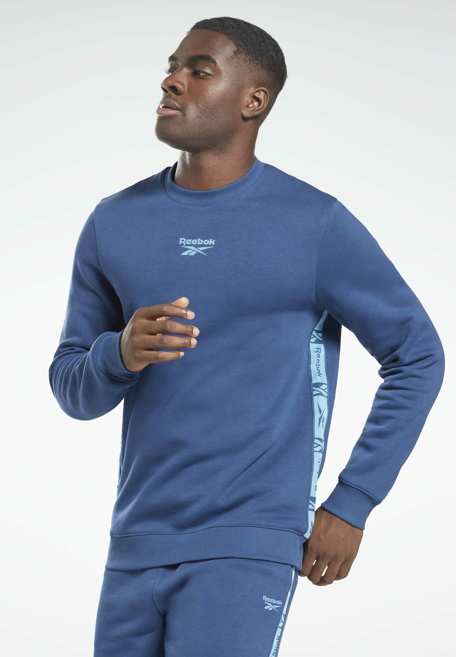 reebok sweat shirt