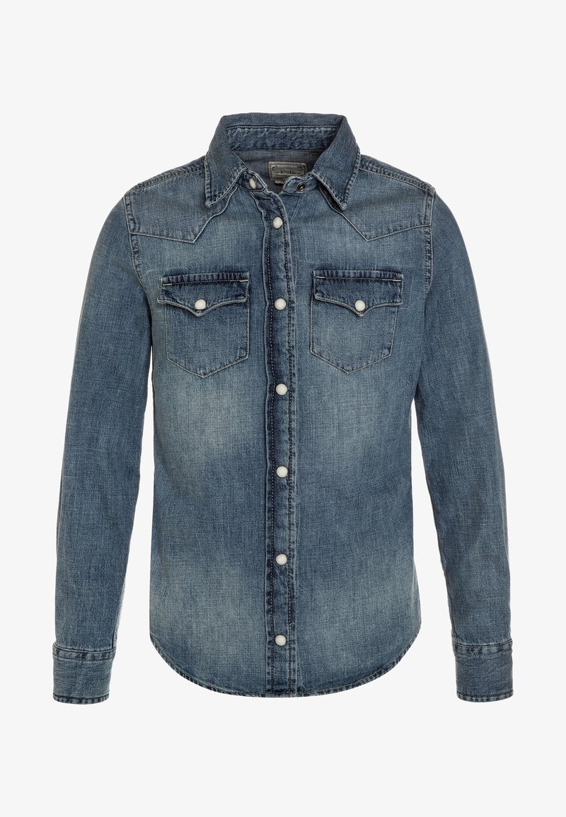 Denim Hemd mit Knöpfen, blaue Farbe, lange Ärmel, zwei Brusttaschen mit Knopfklappen, klassischer Kragen, leichte Abnutzungsspuren, taillierte Passform.