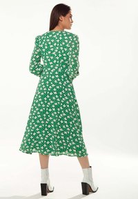 Liquorish FLORAL HEART PRINT - Day dress - green