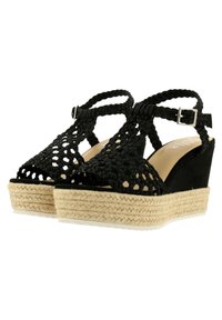 Bullboxer Sandały na obcasie