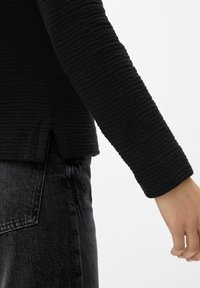 s.Oliver MIT MUSTERSTRUKTUR - Sweatshirt - schwarz