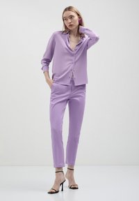 Calliope CLASSICA - Camicia - viola