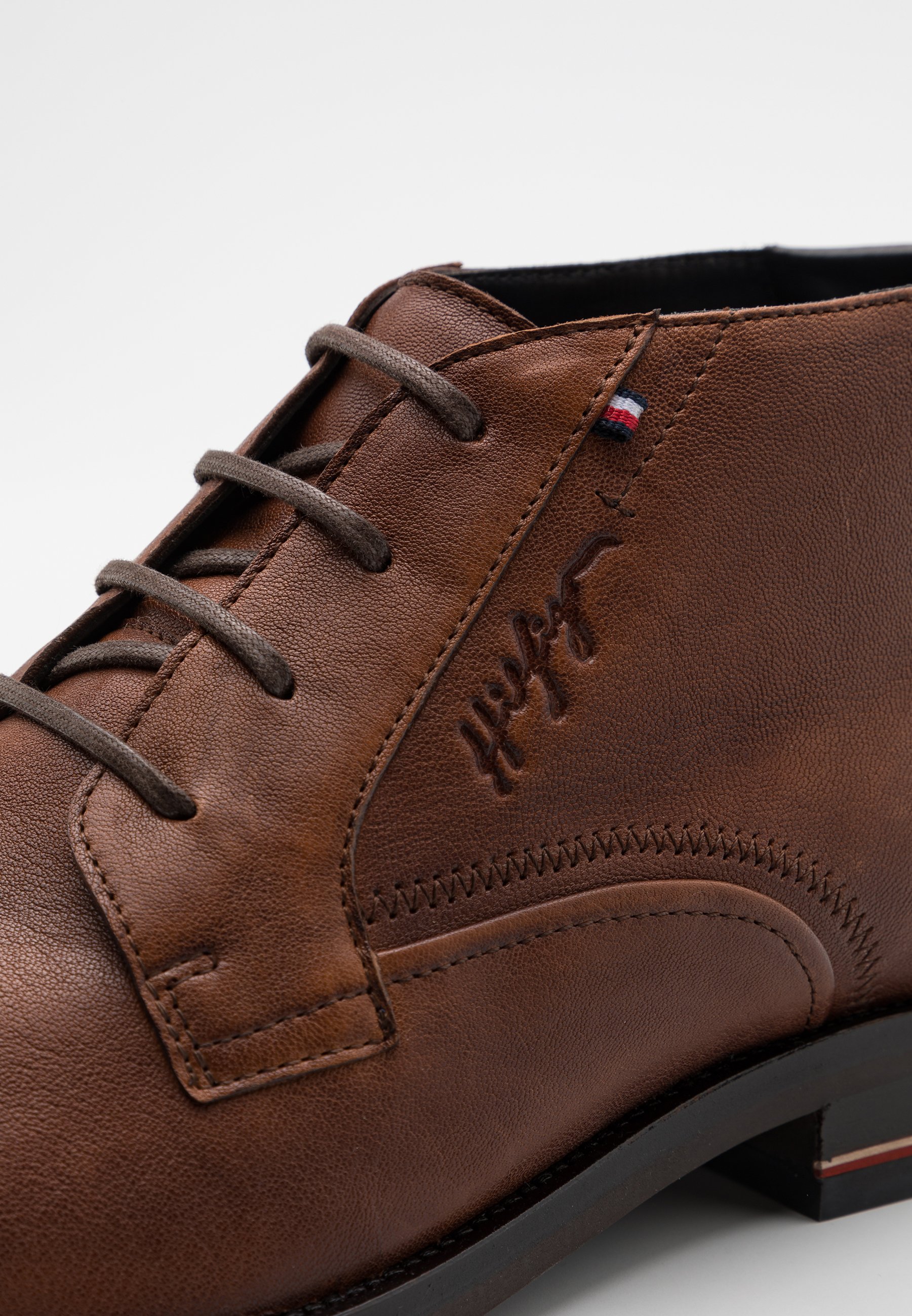 tommy hilfiger winter cognac boots