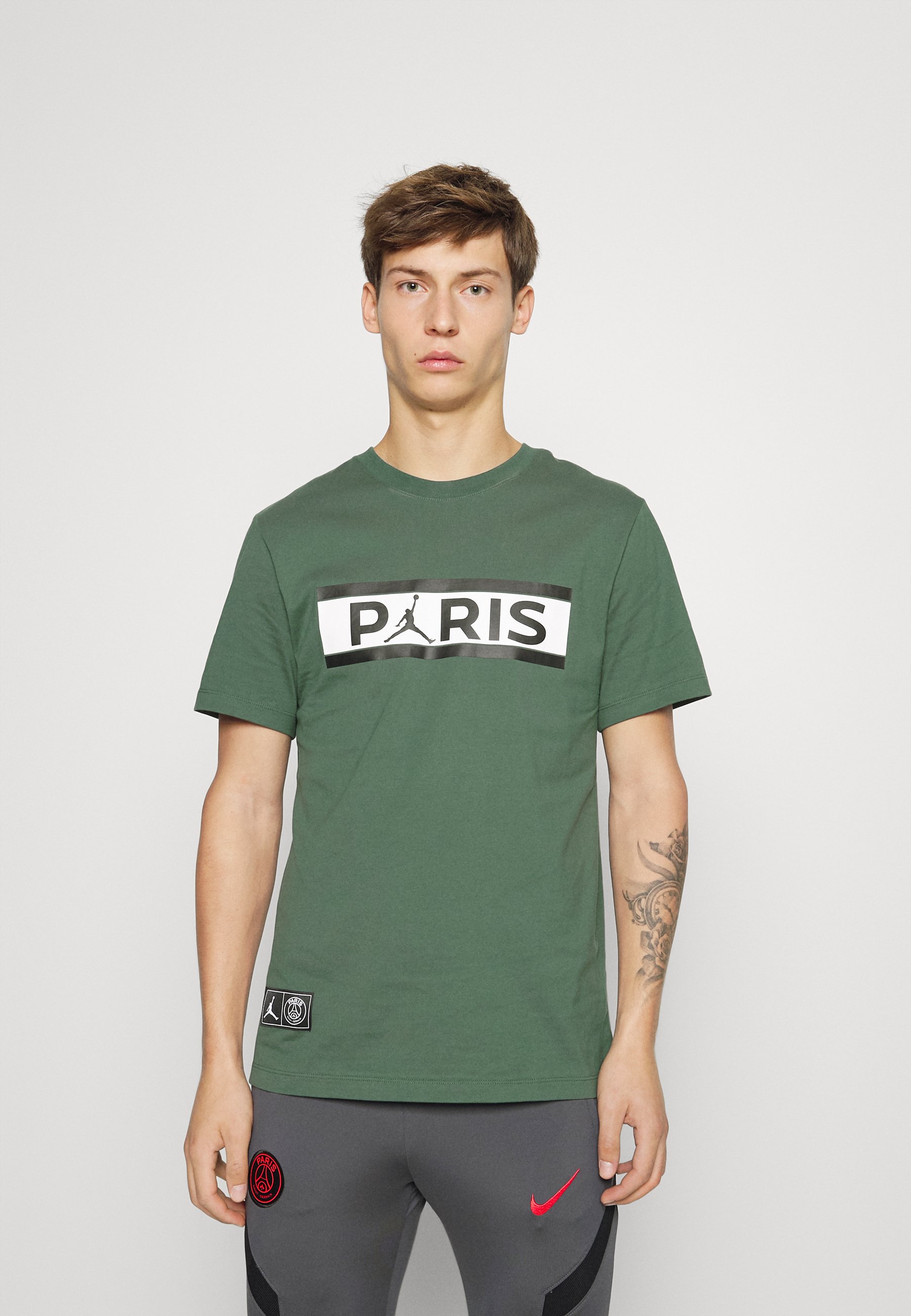 Nike Performance PARIS ST GERMAIN WORDMARK TEE - Equipación de clubes -  noble green/white/verde - Zalando.es