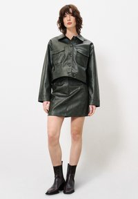 FRNCH CALIXA - Veste en similicuir - kaki