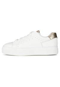 Sneaker bianco in pelle con un accento dorato sul tallone. Presenta punta arrotondata, chiusura con lacci e suola in gomma testurizzata.