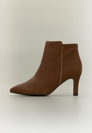 Peter Kaiser, Ankle boots - brown