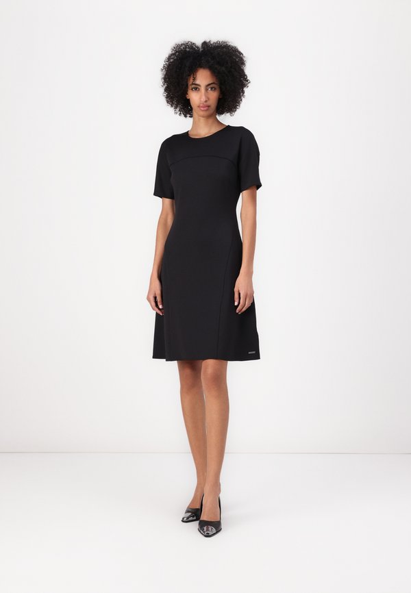 TECHNICAL DRESS - Day dress