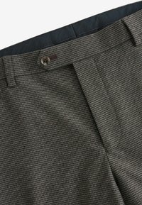 Next TAILORED TRIMMED TEXTURE  REGULAR FIT - Oblekové kalhoty - brown