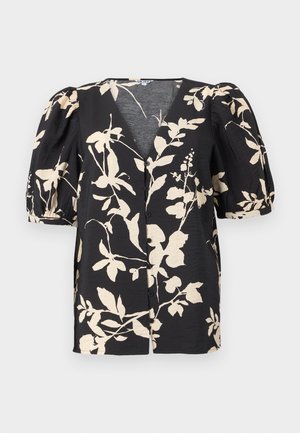 Zwarte blouse met beige bloemenprint, V-hals, knopen aan de voorkant en korte pofmouwen met elastische boorden.