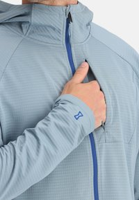 Thumbnail Image 4
