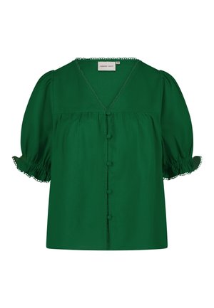 Groene blouse van lichtgewicht stof met een V-hals, pofmouwen en decoratieve kantafwerking. Voorzien van een knoopsluitingen aan de voorkant en een gegatherde textuur.