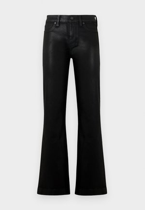 Jeans negros de cintura alta con un ligero acampanado, cierre frontal con botón y cremallera, y estilo de cinco bolsillos sobre un fondo liso claro.