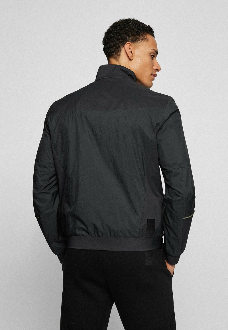 Herren Trainingsanzüge | BOSS J_AMERIGO AJ Trainingsjacke black one/schwarz - QY51948 Herren Trainingsanzüge | BOSS J_AMERIGO AJ Trainingsjacke black one/schwarz - QY51948