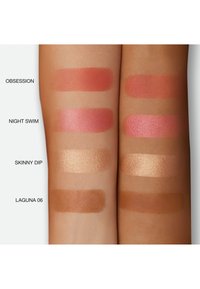 NARS HOT ESCAPE CHEEK PALETTE - Rouge