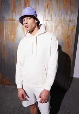 Puma, CLASSICS RELAXED HOODIE - Hoodie - off-white