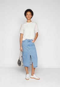 YASLEX Top - Moonlite Mauve