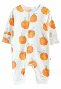 Vit babydräkt med dragkedja och ett mönster av leende orange frukter med gröna blad; mjukt bomullsmaterial.