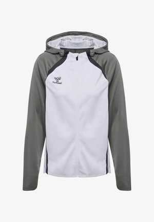 Kapuzensweatjacke in Weiß und Grau, mit glatter Textur, Reißverschluss und Logodetail auf der Brust mit kontrastierenden Farbakzenten.