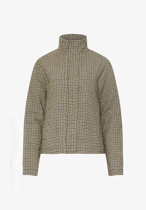 Chaqueta de patrón jaquard de color marrón y beige con cuello alto, mangas largas y un diseño corto. Presenta una textura acolchada.