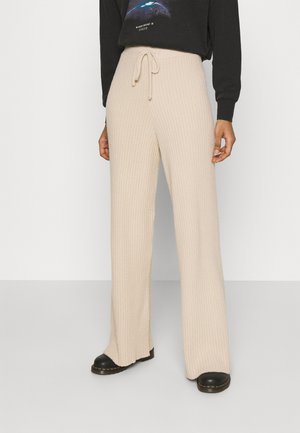 SOFT TROUSERS - Trousers - clay