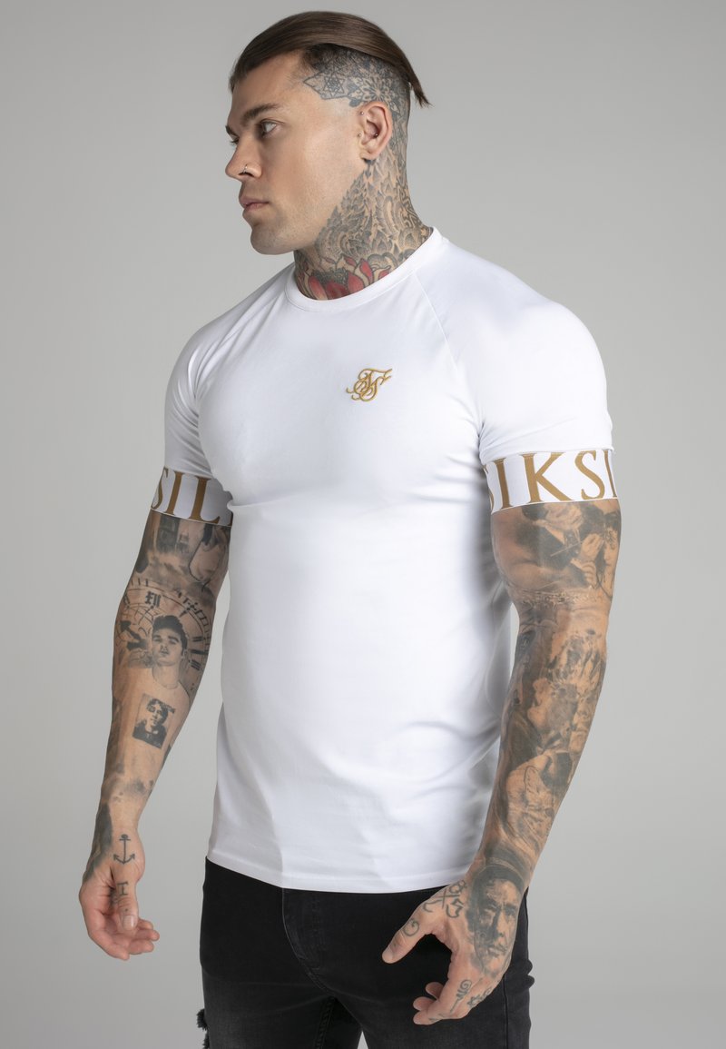 Siksilk Tech T-shirt Ecru Chile En Camiseta SikSilk Tech Ecru